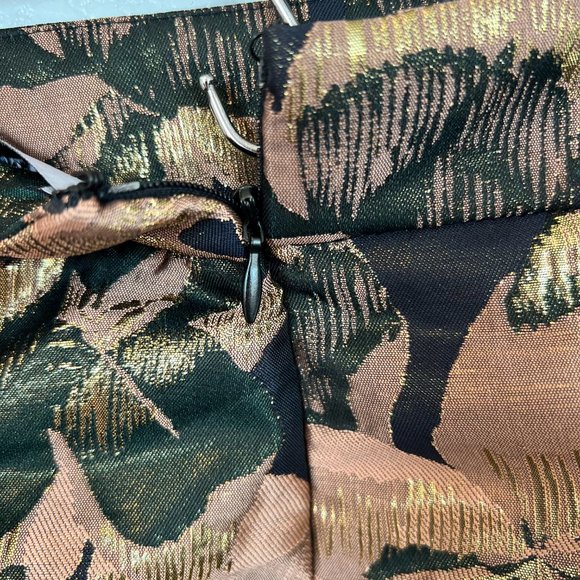 JustFab Golden Floral Jacquard Pleated Full Skirt Women's NEW Large NWT - Picture 8 of 12